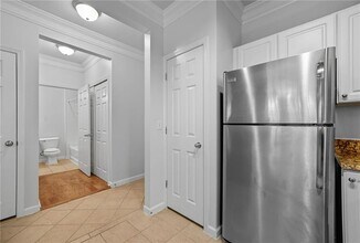 1850 Cotillion Dr in Atlanta, GA - Building Photo - Building Photo