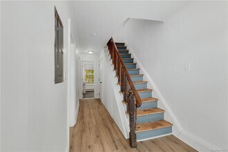 177 Liberty St, Unit 2 in Newburgh, NY - Foto de edificio - Building Photo