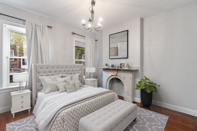 110 N St, Unit 1 in Boston, MA - Building Photo - Building Photo