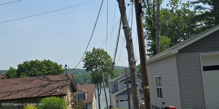34 Vandermark Ave in Mountain Top, PA - Building Photo - Building Photo