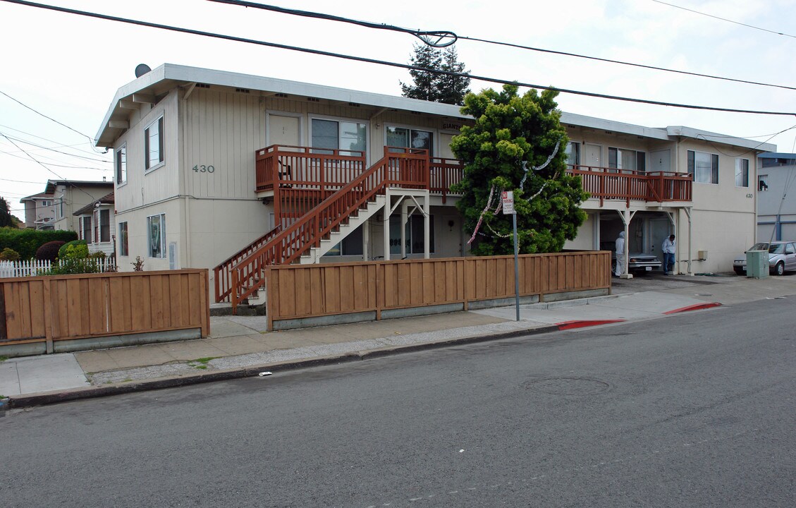 430 Monte Diablo Ave in San Mateo, CA - Foto de edificio