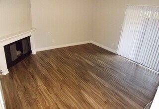 2302 G St in Sacramento, CA - Building Photo - Building Photo