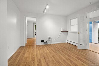 144 S Broadway, Unit Lower 1 in Tarrytown, NY - Building Photo - Building Photo