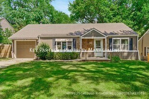 7517 Rainbow Dr in Prairie Village, KS - Building Photo