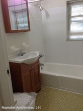 32-38 Carteret St in Newark, NJ - Building Photo - Interior Photo