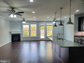 23605 Rose Leigh Terrace in Ashburn, VA - Building Photo - Building Photo