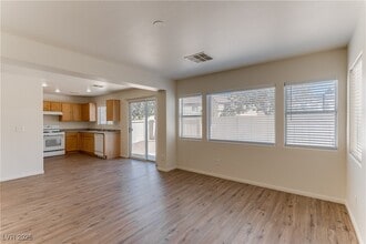 11032 African Sunset St in Henderson, NV - Foto de edificio - Building Photo