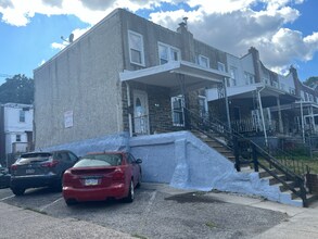 4634 Fernhill Rd in Philadelphia, PA - Foto de edificio - Building Photo