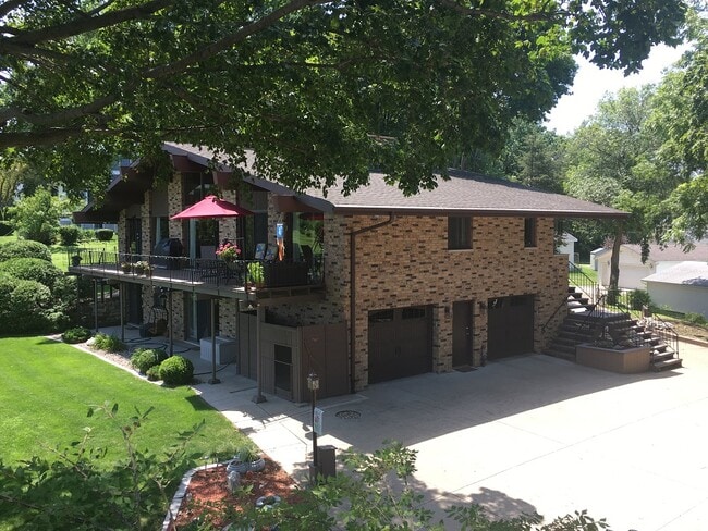 property at 2 South Pt