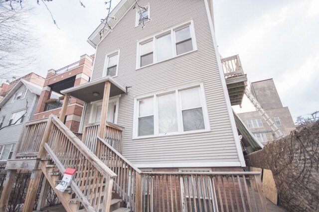 2513 N Southport Ave-Unit -1R in Chicago, IL - Building Photo