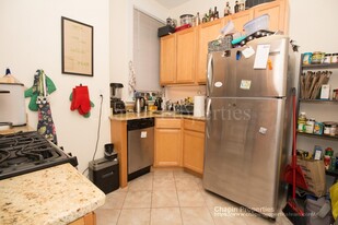 1060 Beacon St, Unit 4 Apartments