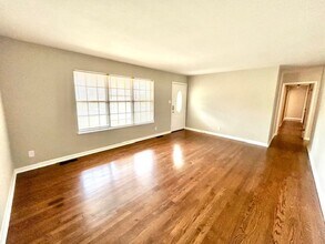 10014 Louis Dr SE in Huntsville, AL - Foto de edificio - Building Photo