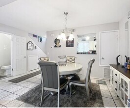 1350 Winter Green Way in Winter Garden, FL - Building Photo - Building Photo