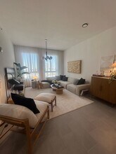 161 NW 26th St, Unit C1 in Miami, FL - Building Photo - Building Photo