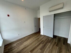 322 Vine St in Camden, NJ - Building Photo - Building Photo