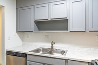 Chateau Apartments in Carrboro, NC - Building Photo - Interior Photo