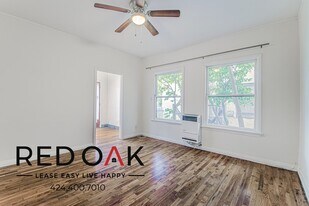 836 Sanborn Ave in Los Angeles, CA - Building Photo