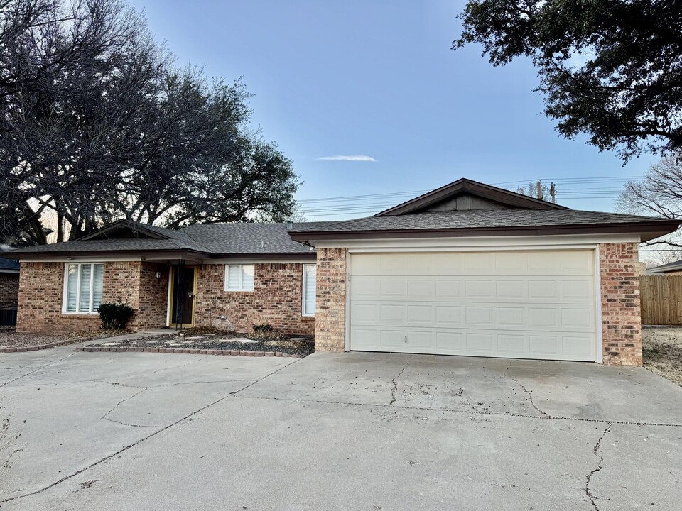 5415 73rd St in Lubbock, TX - Building Photo
