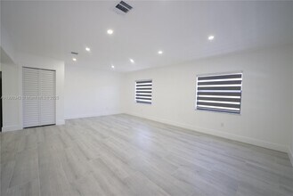 1022 E 18th St in Hialeah, FL - Building Photo - Building Photo