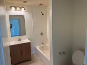 5650 Highland Rd in Baton Rouge, LA - Building Photo - Building Photo