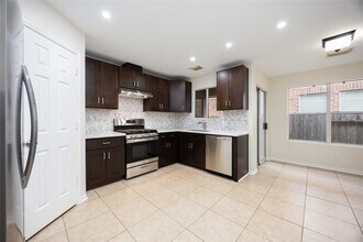 19551 Dawn Canyon Rd in Houston, TX - Building Photo - Building Photo