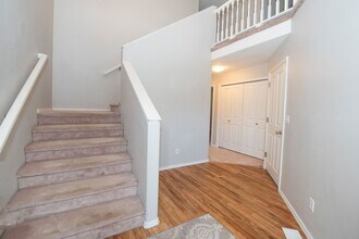 11800 Alderwood Loop in Anchorage, AK - Building Photo - Building Photo