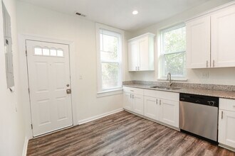 114 W 28th St in Norfolk, VA - Building Photo - Building Photo