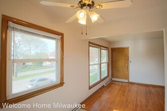 9101 W Morgan Ave in Milwaukee, WI - Building Photo - Building Photo