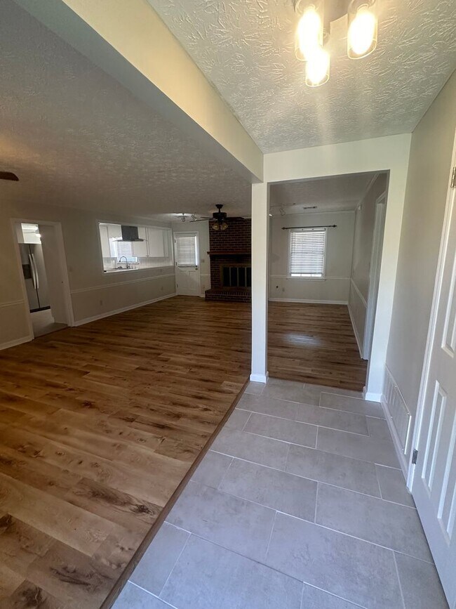 2104 Woodmere Loop in Montgomery, AL - Building Photo - Building Photo