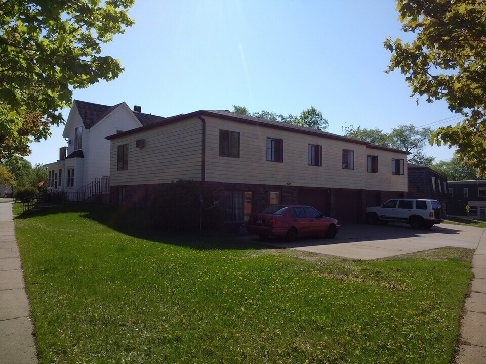 303 Talmadge St, Unit 303 #3 in Eau Claire, WI - Building Photo