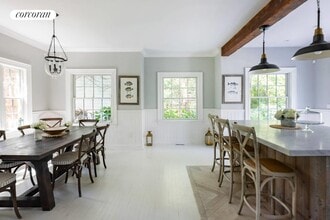 29 Meadows E in Bridgehampton, NY - Building Photo - Building Photo