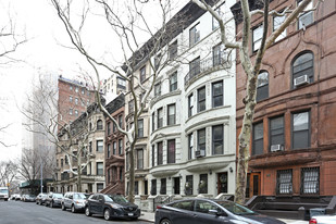 343 W 84th St in New York, NY - Building Photo
