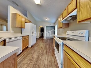 7363 Edenfield Park Rd in Jacksonville, FL - Building Photo - Building Photo