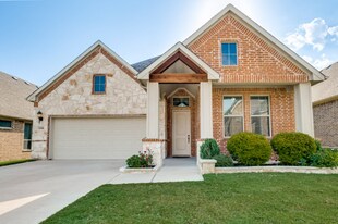 1608 Grace Dr in Euless, TX - Building Photo