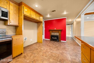 2020 Clover Ln in Alexandria, LA - Foto de edificio - Building Photo