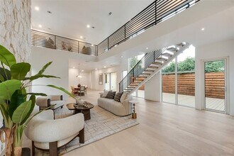 3821 Beechwood Ln in Dallas, TX - Building Photo - Building Photo