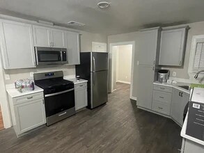 3737 Shelby Dr in Fort Worth, TX - Building Photo - Building Photo