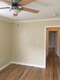 410 Melbourne St photo'