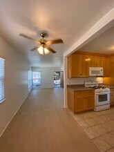 5077 Pacific Ave in Long Beach, CA - Building Photo - Building Photo
