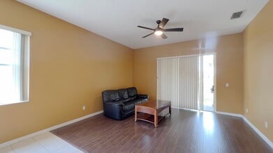 3479 Foxcroft Cir in Oviedo, FL - Building Photo - Building Photo