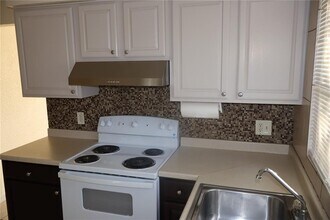 2411 W Lemon St in Tampa, FL - Building Photo - Building Photo