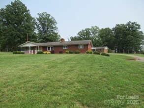 1357 Beal Rd in Lincolnton, NC - Building Photo - Building Photo