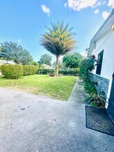 1104 Neoga St in Jupiter, FL - Building Photo - Building Photo