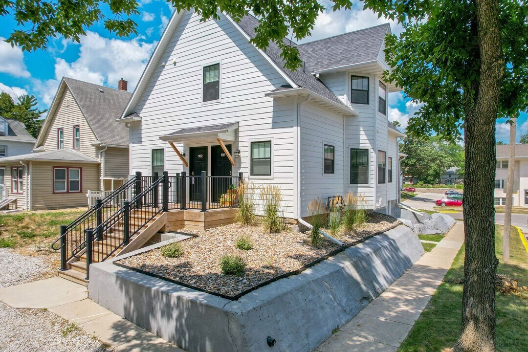 3004 West St in Ames, IA - Foto de edificio