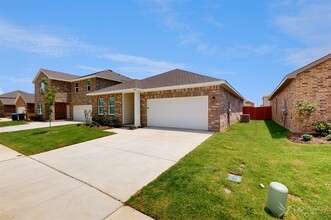 10317 Rosegreen Ln in Crowley, TX - Building Photo - Building Photo