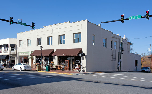 100-108 Main St W in Valdese, NC - Building Photo - Building Photo