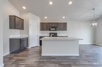 3400 W Adios St in Meridian, ID - Building Photo - Building Photo