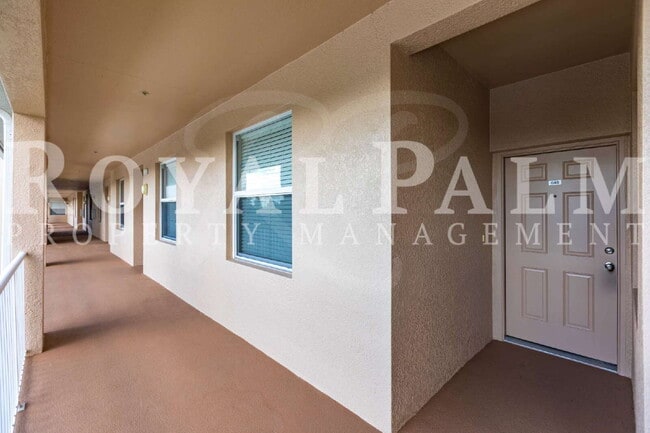 8550 Kingbird Loop in Ft. Myers, FL - Building Photo - Building Photo