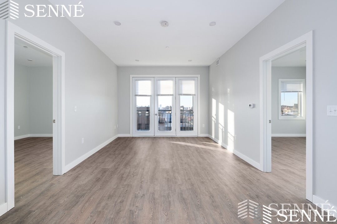 37 Medford St in Somerville, MA - Building Photo