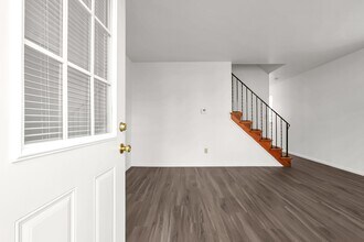 Hamilton Arms Apartments in Columbus, OH - Building Photo - Building Photo